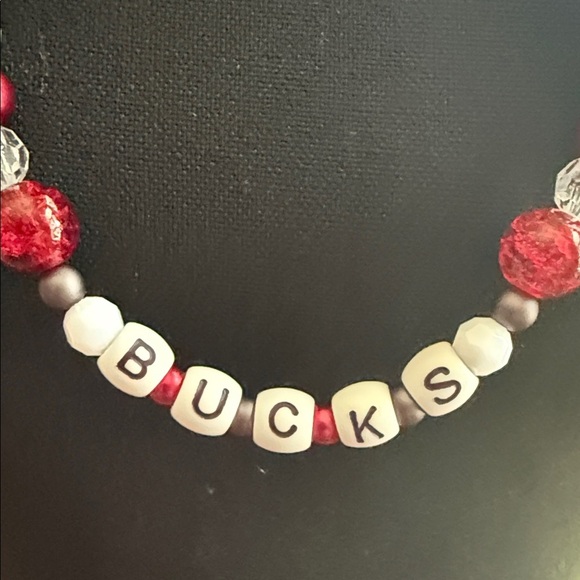 Bucks Red and White Beaded Necklace - Picture 9 of 9